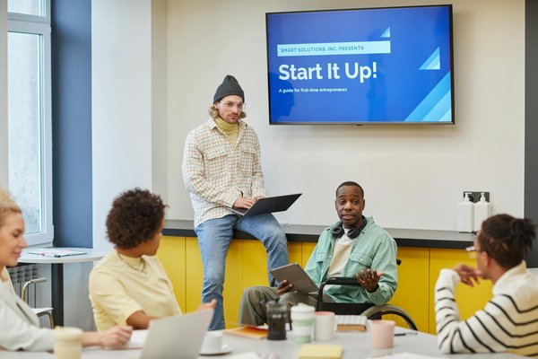 Comprendre les enjeux contemporains du monde des affaires